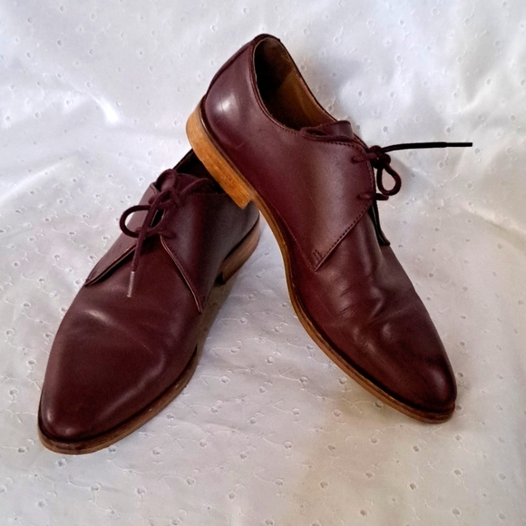 EVERLANE The Modern Oxford Leather 8.5 - Picture 1 of 12